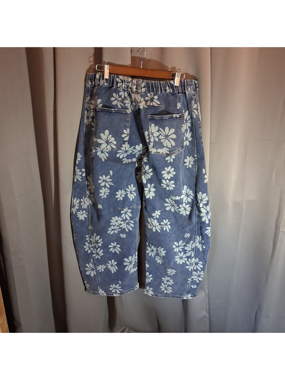 Blue Velvet XL Floral Print Denim Pants with Button Fly - Picture 2 of 5